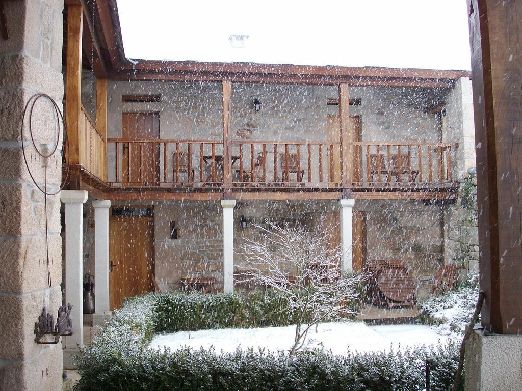 Rectoral De Goian Guest House ซาร์เรีย ภายนอก รูปภาพ