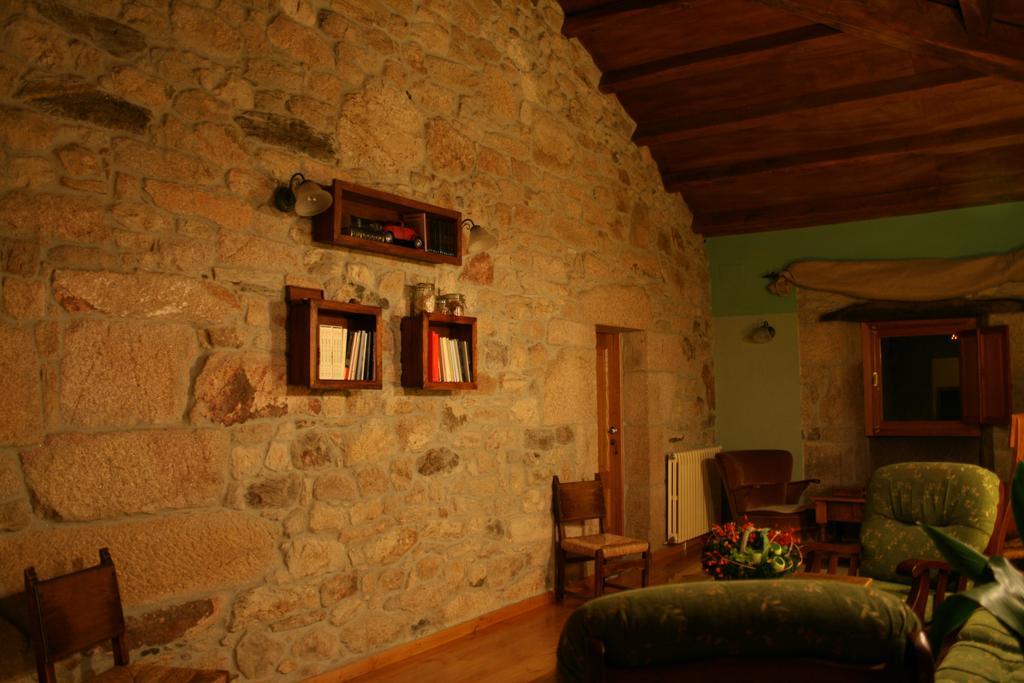 Rectoral De Goian Guest House ซาร์เรีย ภายนอก รูปภาพ